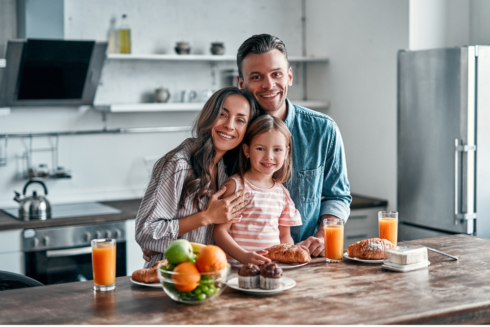 A family of expats in the coliving apartment